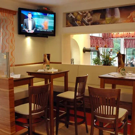 Krappinger/pizzeria Mamma Mia 3*