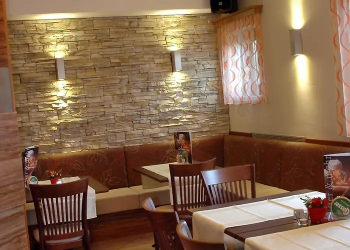 Gastehaus Krappinger/pizzeria Mamma Mia Guest house