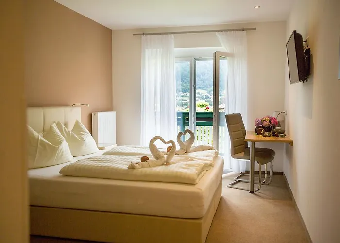 Gastehaus Krappinger/pizzeria Mamma Mia Ossiach