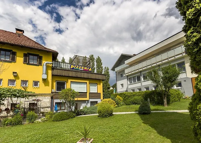 Guest house Gastehaus Krappinger/pizzeria Mamma Mia Ossiach