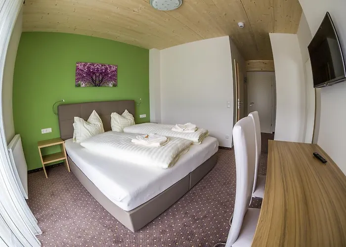 Gastehaus Krappinger/pizzeria Mamma Mia Guest house Ossiach